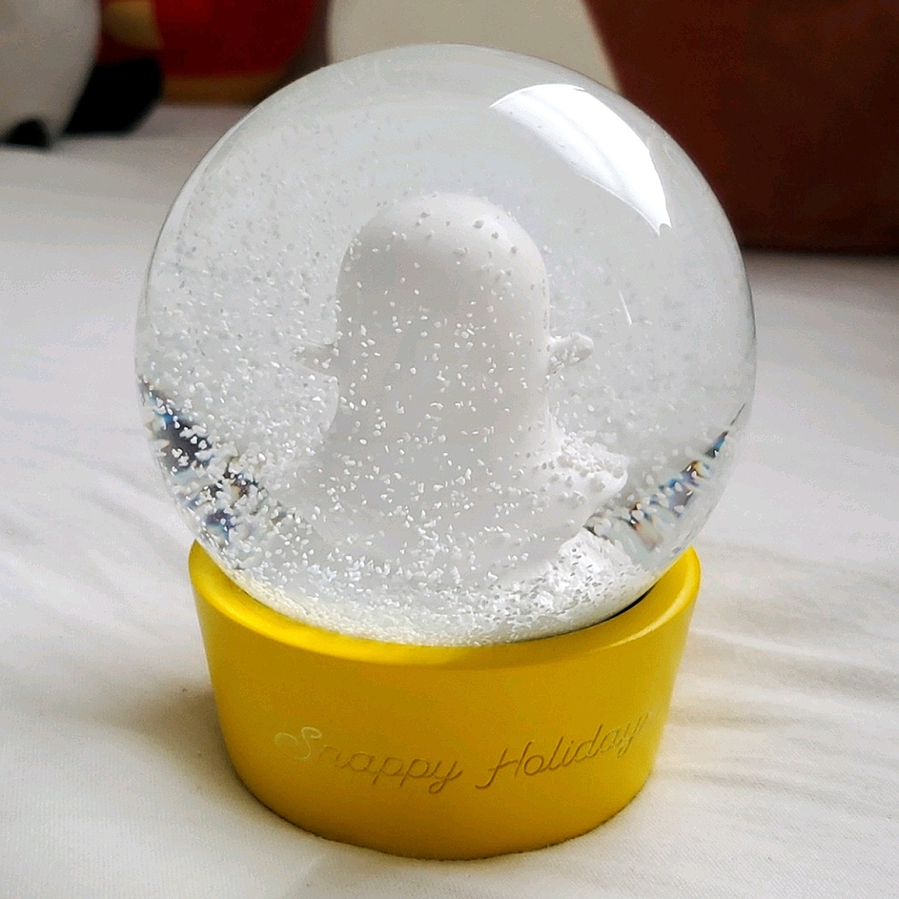 Snapchat Holiday Globe